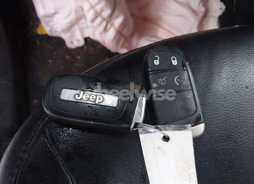 Photo 11 of 2018 Jeep Compass LATITUDE 4X4 (VIN 3C4NJDBB4JT150139)