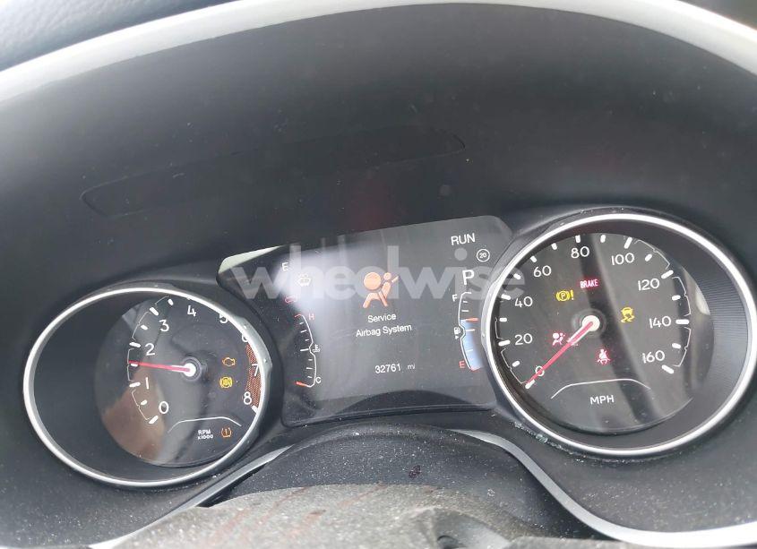 Photo 7 of 2018 Jeep Compass LATITUDE 4X4 (VIN 3C4NJDBB4JT176031)