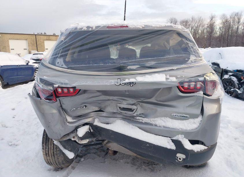 Photo 16 of 2018 Jeep Compass LATITUDE 4X4 (VIN 3C4NJDBB4JT207245)
