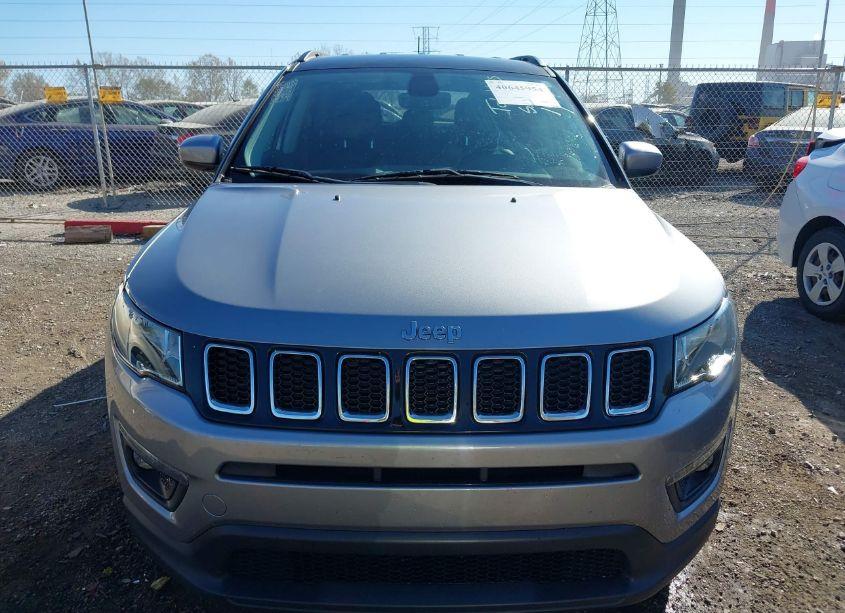 Photo 12 of 2018 Jeep Compass LATITUDE 4X4 (VIN 3C4NJDBB4JT232324)