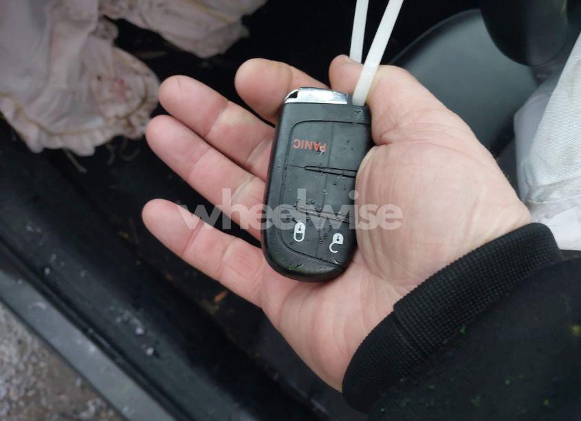 Photo 11 of 2018 Jeep Compass LATITUDE 4X4 (VIN 3C4NJDBB4JT265937)