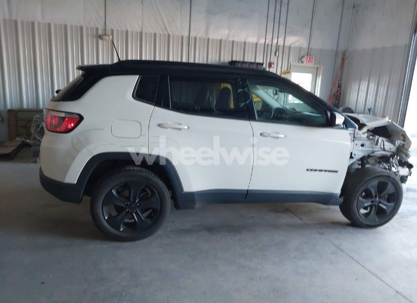 Photo 13 of 2018 Jeep Compass ALTITUDE 4X4 (VIN 3C4NJDBB4JT395992)
