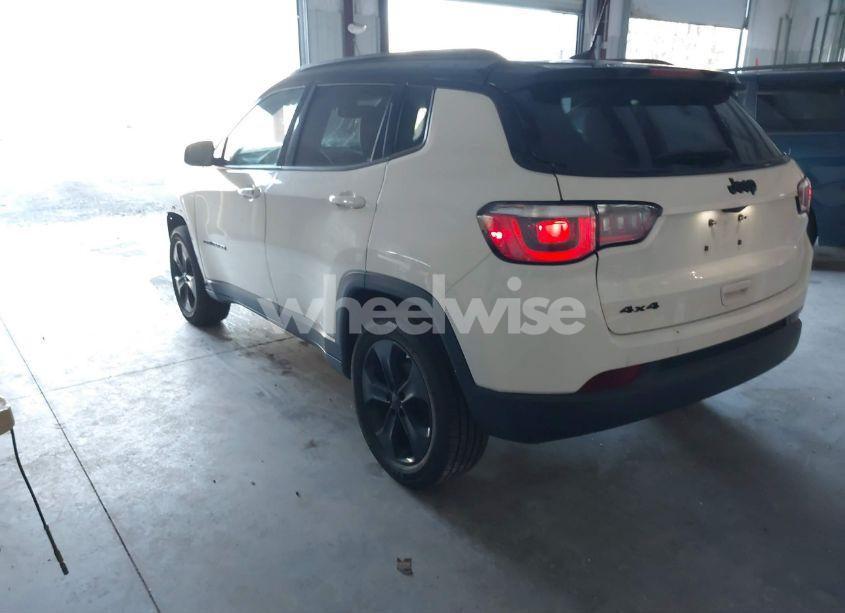 Photo 3 of 2018 Jeep Compass ALTITUDE 4X4 (VIN 3C4NJDBB4JT395992)