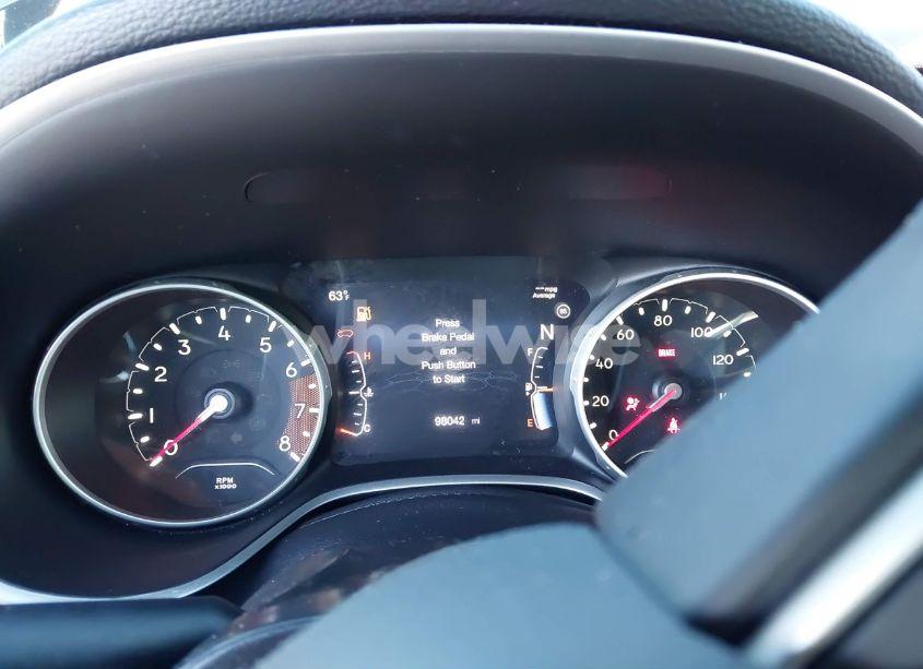 Photo 7 of 2019 Jeep Compass LATITUDE 4X4 (VIN 3C4NJDBB4KT597331)