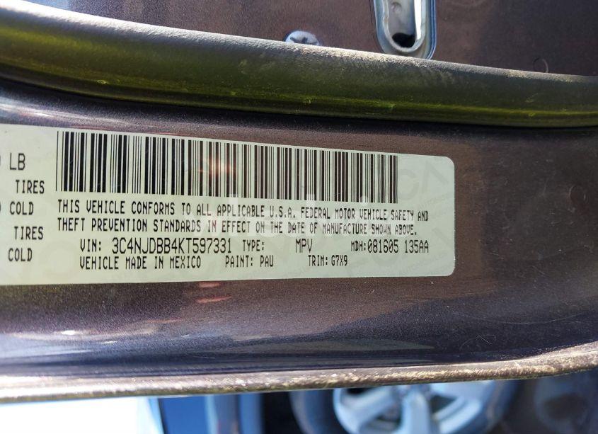 Photo 9 of 2019 Jeep Compass LATITUDE 4X4 (VIN 3C4NJDBB4KT597331)