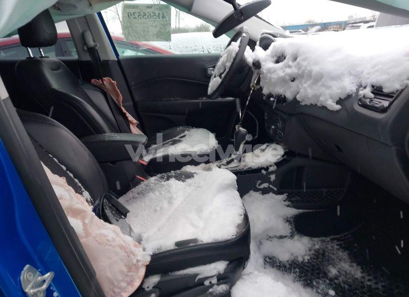 Photo 5 of 2019 Jeep Compass ALTITUDE 4X4 (VIN 3C4NJDBB4KT682525)