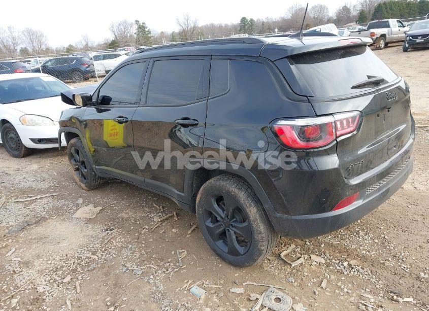 Photo 3 of 2019 Jeep Compass ALTITUDE 4X4 (VIN 3C4NJDBB4KT696358)