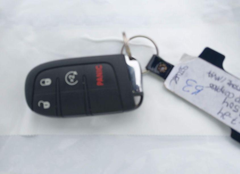 Photo 11 of 2019 Jeep Compass LATITUDE 4X4 (VIN 3C4NJDBB4KT847067)