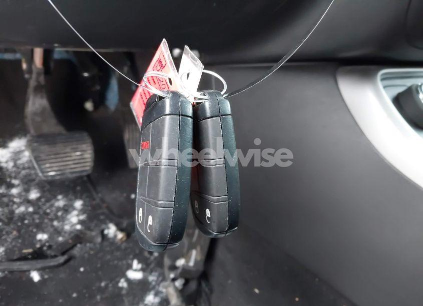 Photo 11 of 2020 Jeep Compass LATITUDE 4X4 (VIN 3C4NJDBB4LT116057)