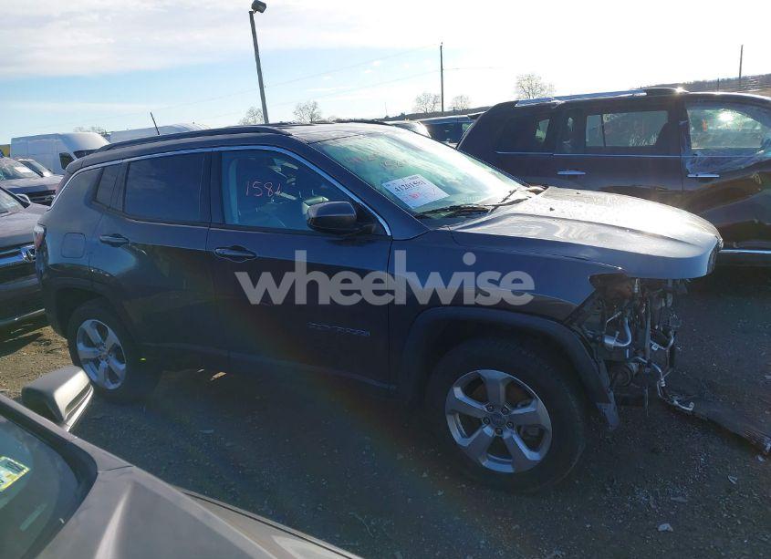 Photo 13 of 2020 Jeep Compass LATITUDE 4X4 (VIN 3C4NJDBB4LT116057)