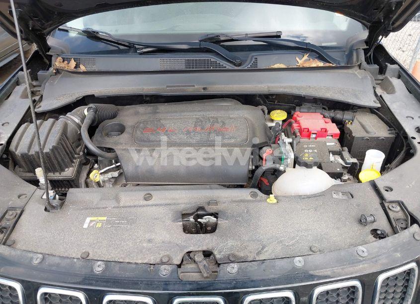 Photo 10 of 2020 Jeep Compass LATITUDE 4X4 (VIN 3C4NJDBB4LT167980)