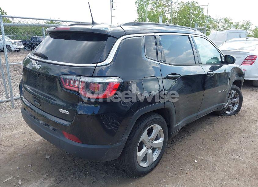 Photo 4 of 2020 Jeep Compass LATITUDE 4X4 (VIN 3C4NJDBB4LT167980)