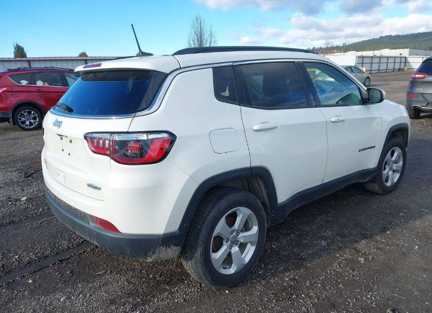 Photo 4 of 2021 Jeep Compass LATITUDE 4X4 (VIN 3C4NJDBB4MT507243)