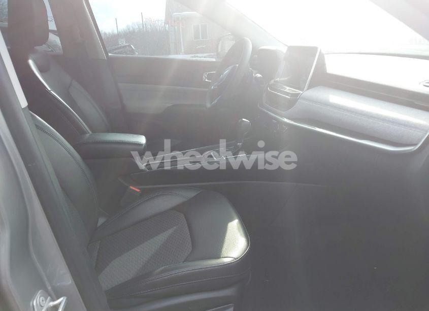 Photo 5 of 2022 Jeep Compass LATITUDE 4X4 (VIN 3C4NJDBB4NT131810)