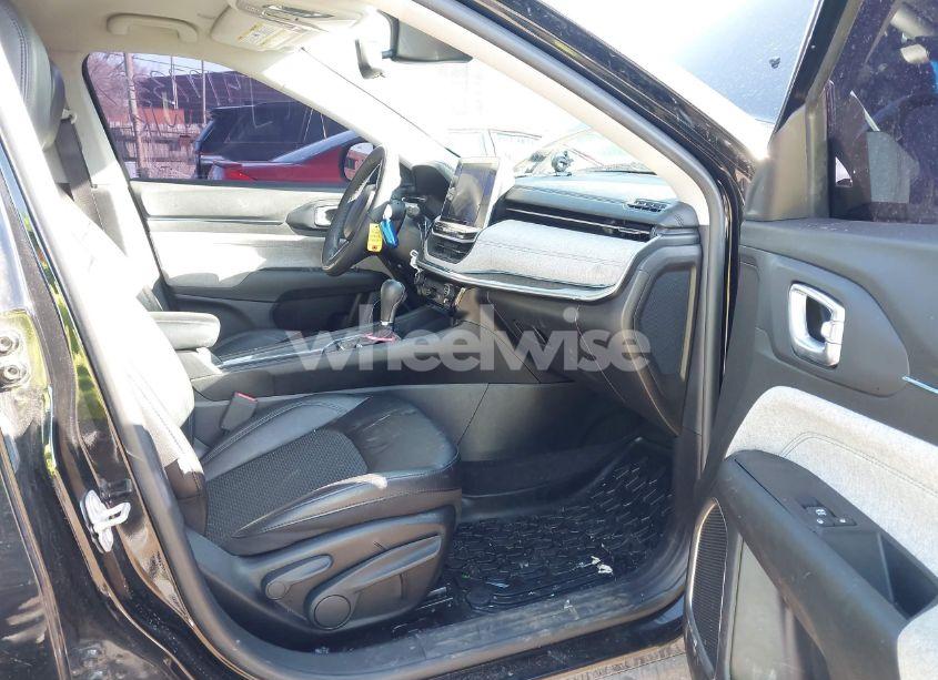 Photo 5 of 2022 Jeep Compass LATITUDE 4X4 (VIN 3C4NJDBB4NT134481)