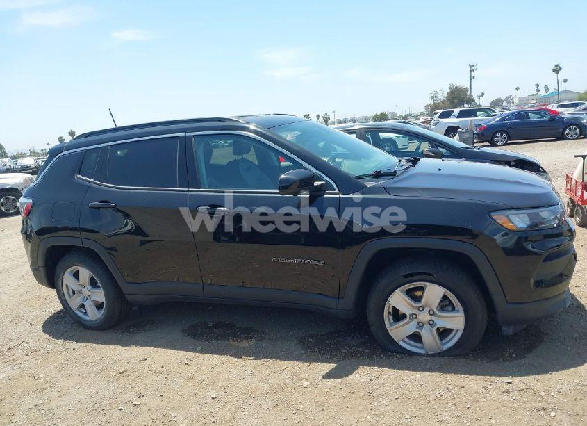 Photo 14 of 2022 Jeep Compass LATITUDE 4X4 (VIN 3C4NJDBB4NT216159)