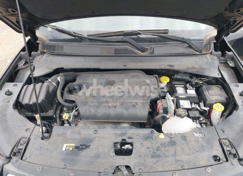 Photo 10 of 2022 Jeep Compass LATITUDE 4X4 (VIN 3C4NJDBB4NT230062)