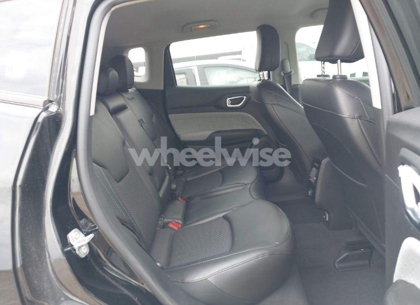 Photo 8 of 2022 Jeep Compass LATITUDE 4X4 (VIN 3C4NJDBB4NT230062)