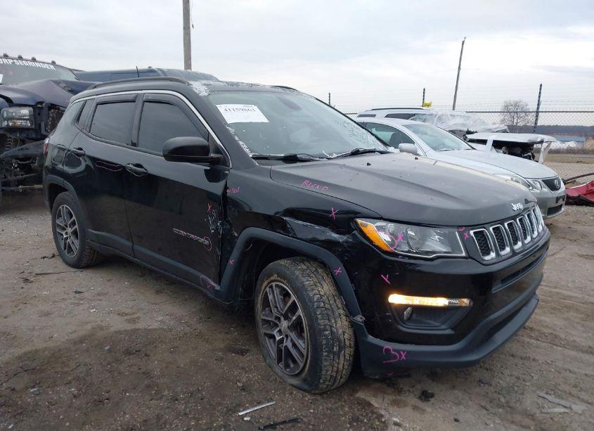 2017 Jeep New COMPASS LATITUDE 4X4 (VIN 3C4NJDBB5HT631043) main photo