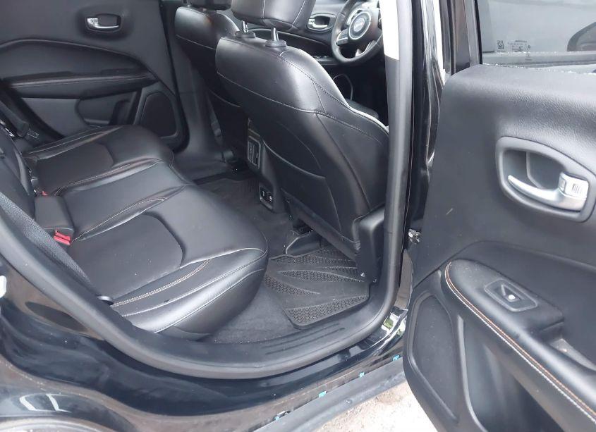 Photo 8 of 2017 Jeep New COMPASS LATITUDE 4X4 (VIN 3C4NJDBB5HT631043)