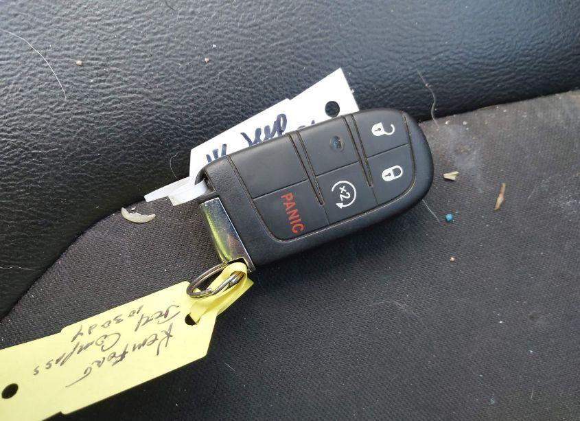 Photo 11 of 2018 Jeep Compass LATITUDE 4X4 (VIN 3C4NJDBB5JT231280)