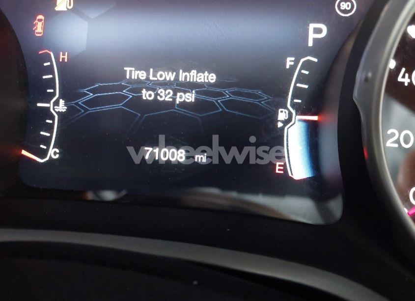 Photo 15 of 2018 Jeep Compass LATITUDE 4X4 (VIN 3C4NJDBB5JT259158)