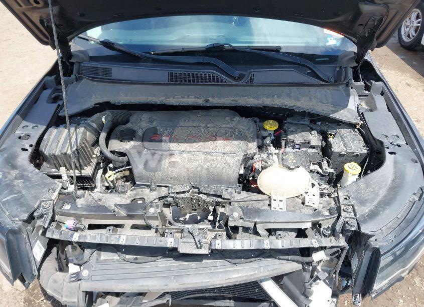 Photo 10 of 2018 Jeep Compass LATITUDE 4X4 (VIN 3C4NJDBB5JT355582)