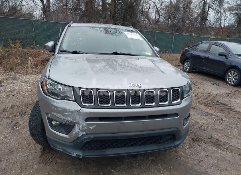 Photo 12 of 2019 Jeep Compass LATITUDE 4X4 (VIN 3C4NJDBB5KT650389)