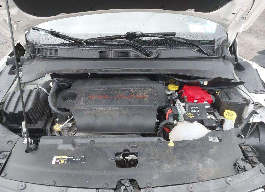 Photo 10 of 2019 Jeep Compass LATITUDE 4X4 (VIN 3C4NJDBB5KT656886)