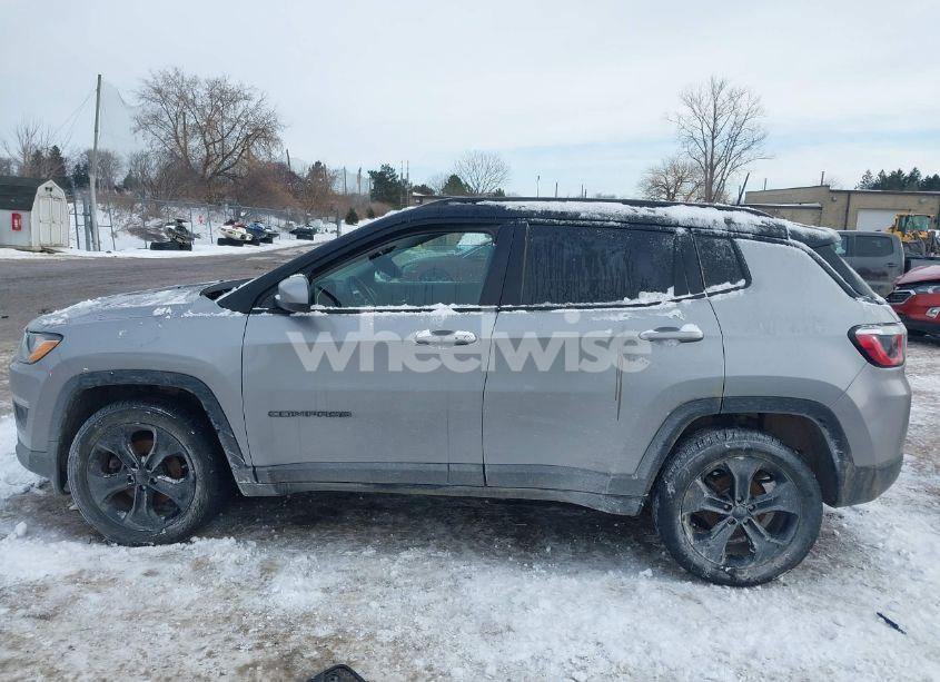 Photo 14 of 2019 Jeep Compass ALTITUDE 4X4 (VIN 3C4NJDBB5KT657245)
