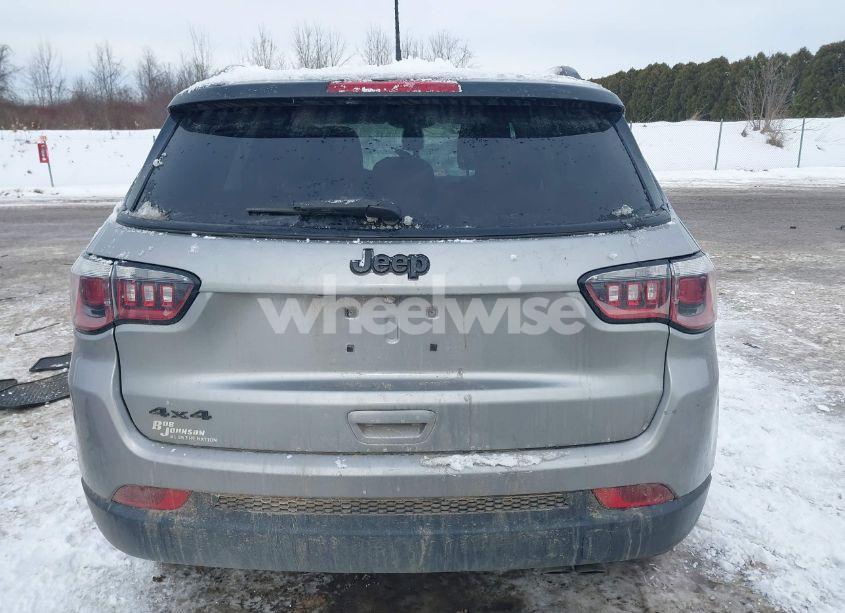 Photo 16 of 2019 Jeep Compass ALTITUDE 4X4 (VIN 3C4NJDBB5KT657245)