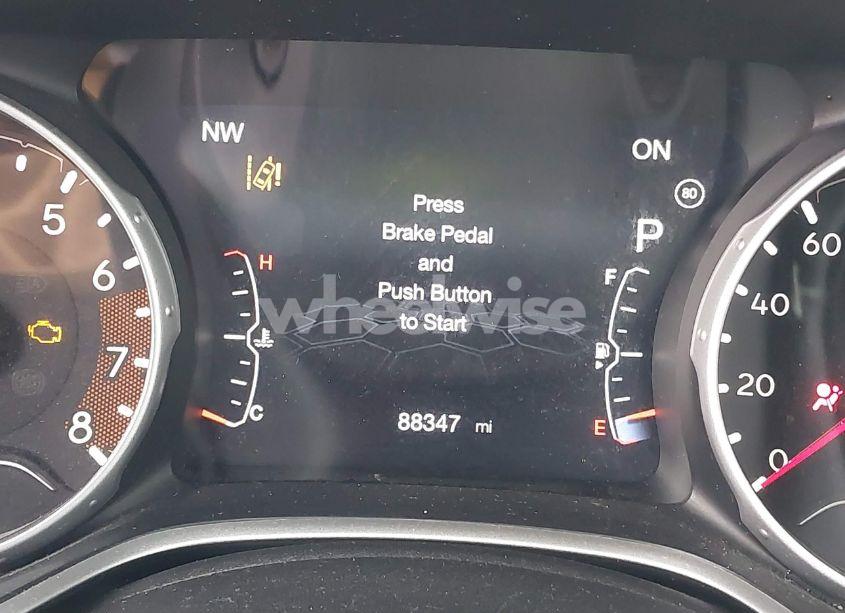 Photo 15 of 2019 Jeep Compass LATITUDE 4X4 (VIN 3C4NJDBB5KT835123)