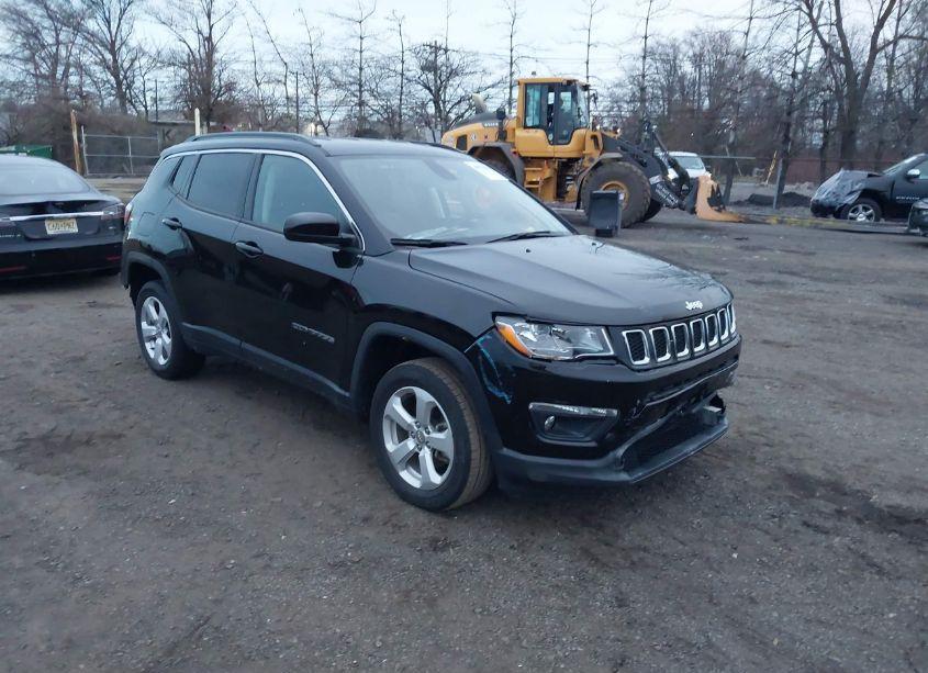 2020 Jeep Compass LATITUDE 4X4 (VIN 3C4NJDBB5LT148581) main photo