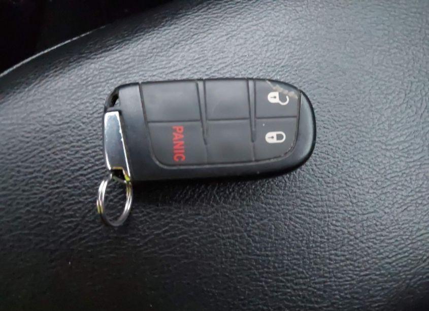 Photo 10 of 2020 Jeep Compass LATITUDE 4X4 (VIN 3C4NJDBB5LT148581)