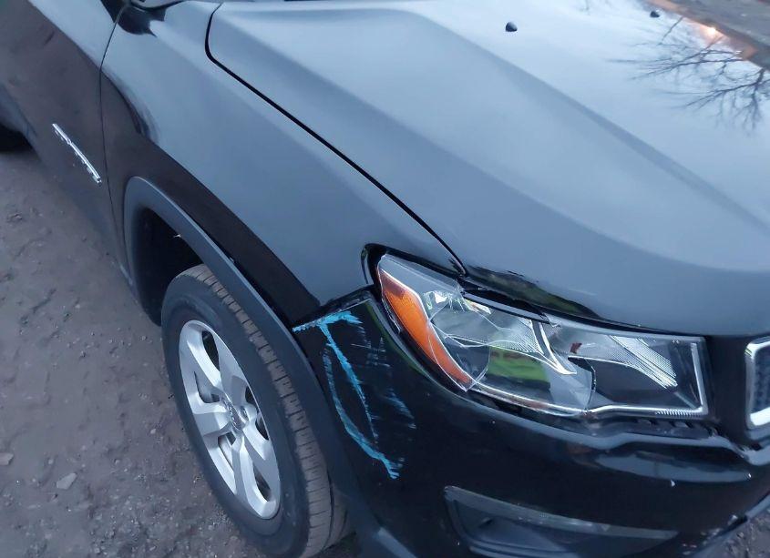 Photo 16 of 2020 Jeep Compass LATITUDE 4X4 (VIN 3C4NJDBB5LT148581)