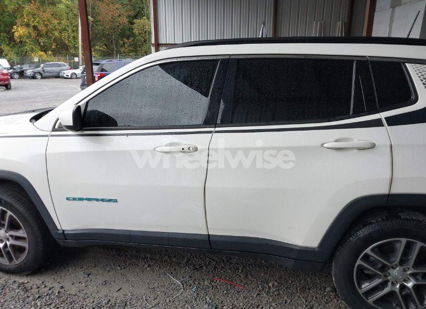 Photo 14 of 2020 Jeep Compass LATITUDE 4X4 (VIN 3C4NJDBB5LT148628)