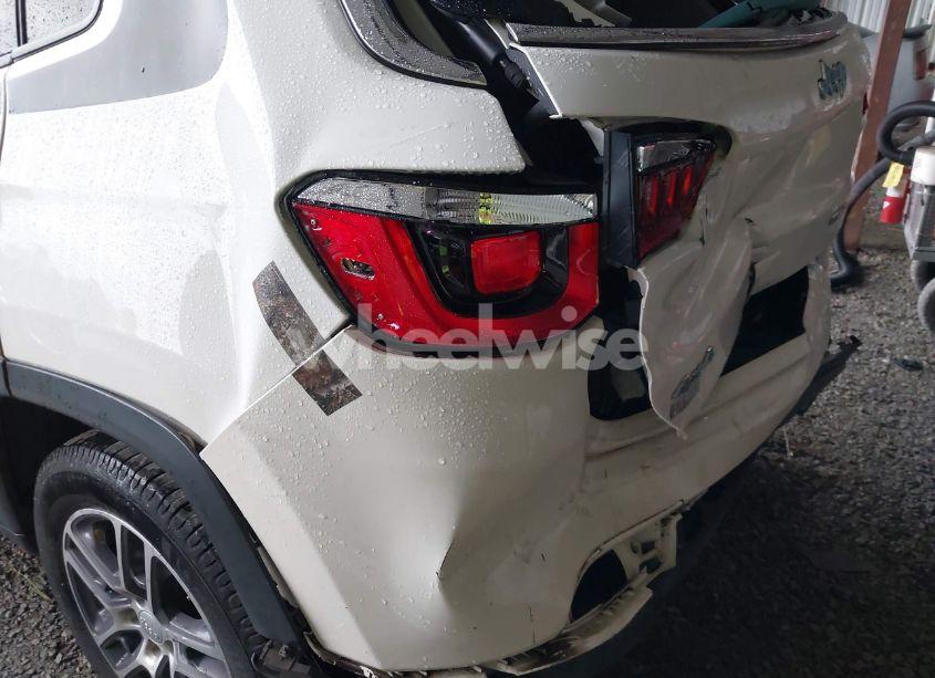 Photo 19 of 2020 Jeep Compass LATITUDE 4X4 (VIN 3C4NJDBB5LT148628)