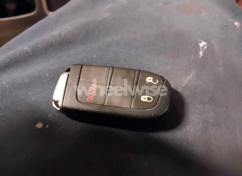 Photo 11 of 2020 Jeep Compass LATITUDE 4X4 (VIN 3C4NJDBB5LT225272)