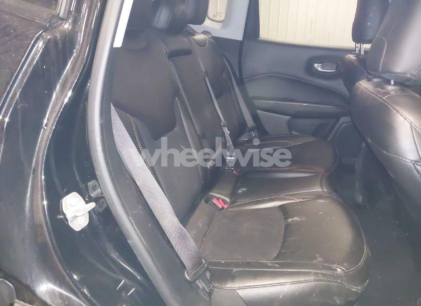 Photo 8 of 2020 Jeep Compass LATITUDE 4X4 (VIN 3C4NJDBB5LT225272)