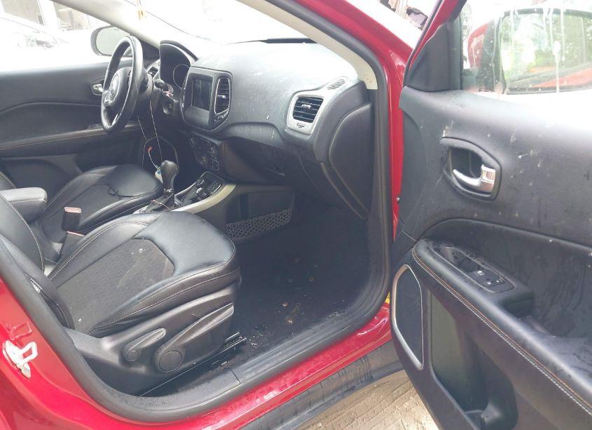 Photo 5 of 2021 Jeep Compass LATITUDE 4X4 (VIN 3C4NJDBB5MT515500)