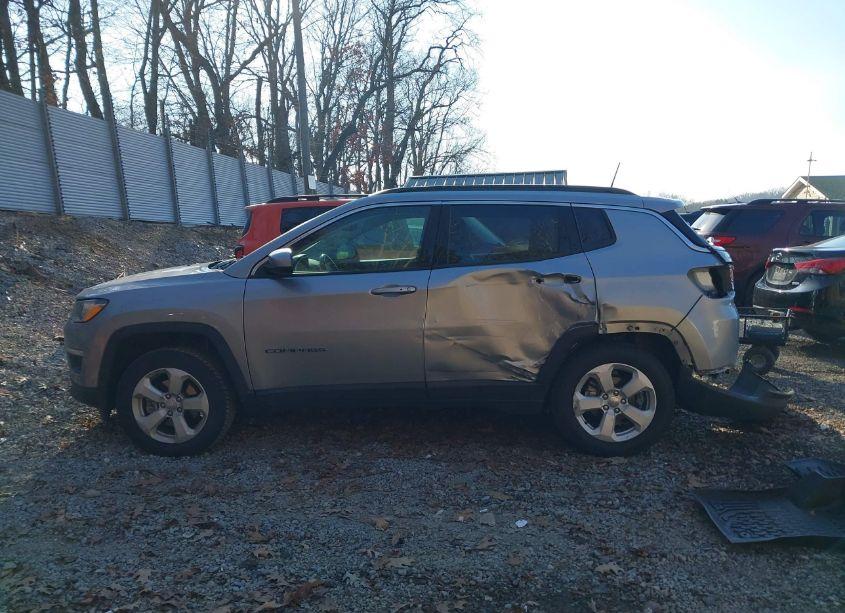 Photo 15 of 2021 Jeep Compass LATITUDE 4X4 (VIN 3C4NJDBB5MT524522)