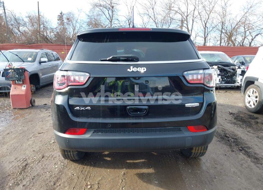 Photo 16 of 2022 Jeep Compass LATITUDE 4X4 (VIN 3C4NJDBB5NT113591)