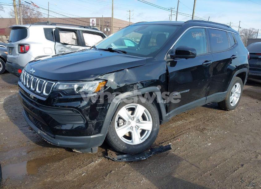 Photo 2 of 2022 Jeep Compass LATITUDE 4X4 (VIN 3C4NJDBB5NT113591)