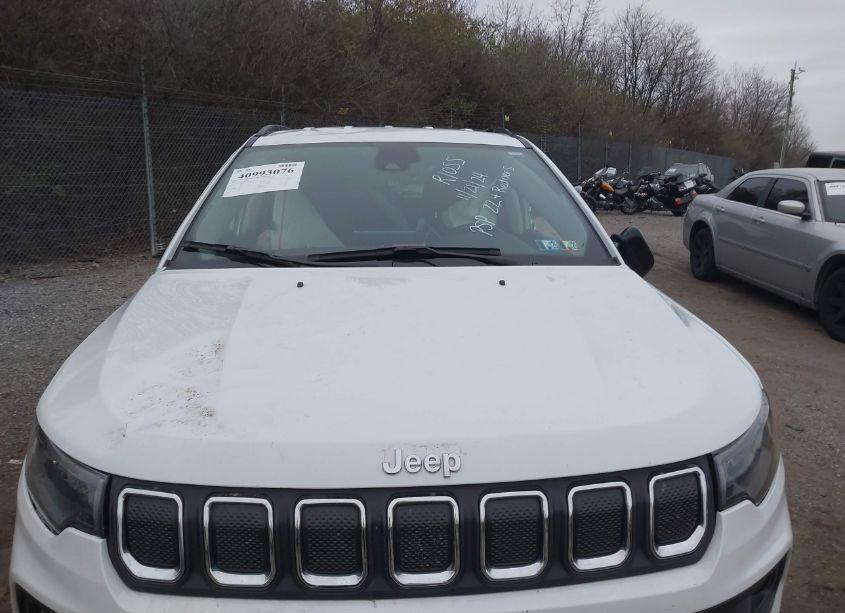 Photo 10 of 2022 Jeep Compass LATITUDE 4X4 (VIN 3C4NJDBB5NT175301)