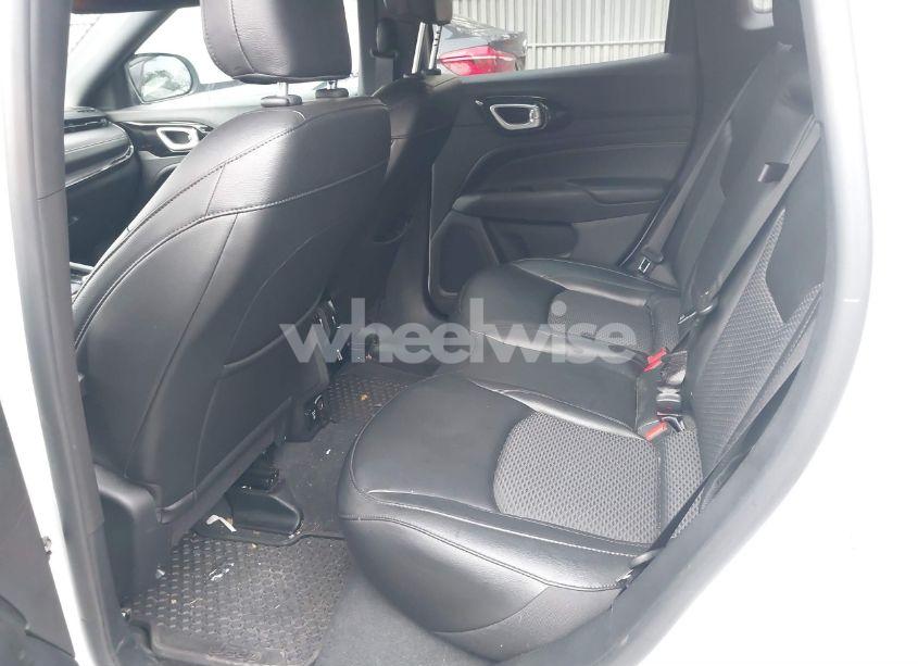 Photo 8 of 2022 Jeep Compass ALTITUDE 4X4 (VIN 3C4NJDBB5NT184919)