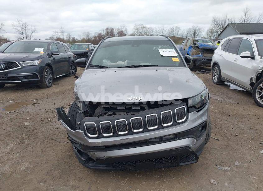 Photo 12 of 2022 Jeep Compass LATITUDE 4X4 (VIN 3C4NJDBB5NT216798)