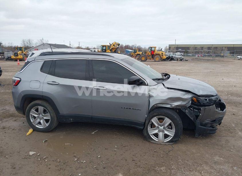 Photo 13 of 2022 Jeep Compass LATITUDE 4X4 (VIN 3C4NJDBB5NT216798)