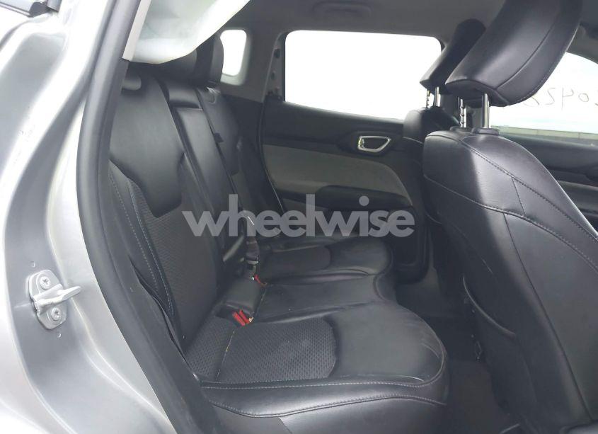 Photo 8 of 2022 Jeep Compass LATITUDE 4X4 (VIN 3C4NJDBB5NT216798)
