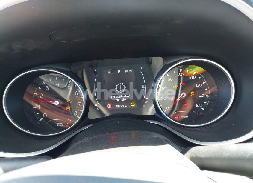 Photo 7 of 2018 Jeep Compass LATITUDE 4X4 (VIN 3C4NJDBB6JT101024)