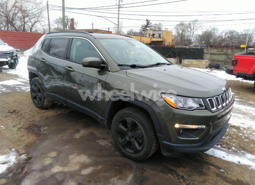 2018 Jeep Compass LATITUDE 4X4 (VIN 3C4NJDBB6JT136436) main photo